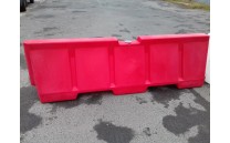 Plastové svodidlo - červené