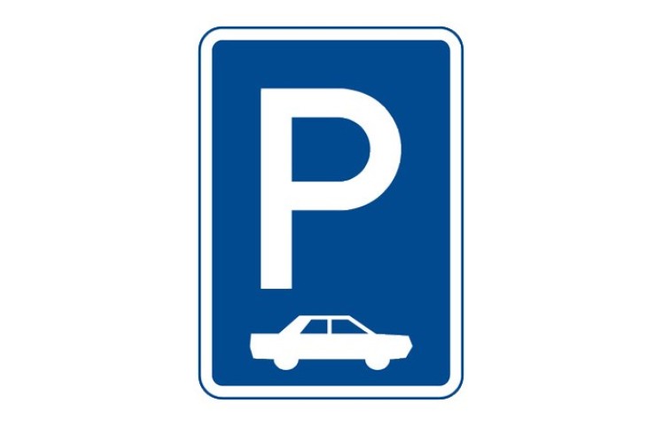 Dopravní značka IP11b - Parkoviště (kolmé nebo šikmé stání)