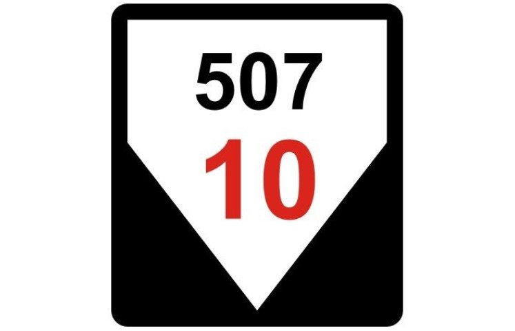 Železniční značka - Sklon K - klesání