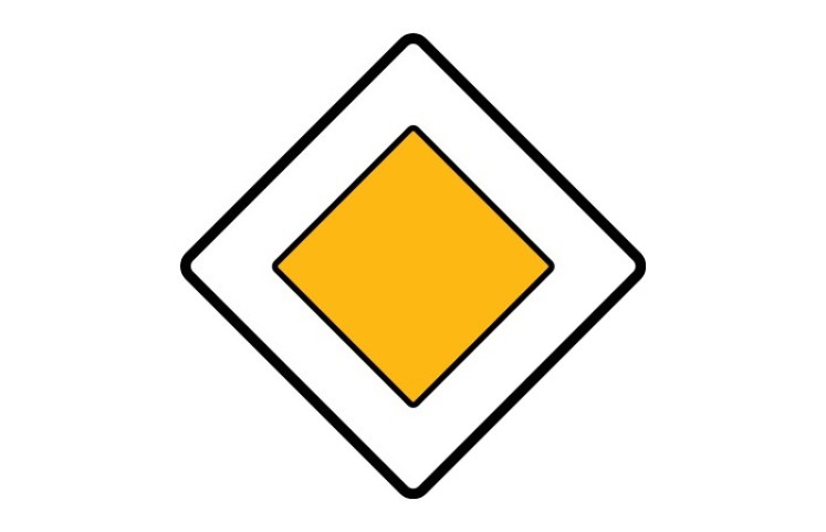 Dopravní značka P2 - Hlavní pozemní komunikace